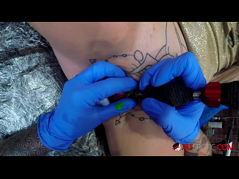 ❤️ Extremely tattooed hottie Sully Savage got a tattoo on her clitoris ❌ Homemade porn at us en-us.sexvideosex.top ❌️❤